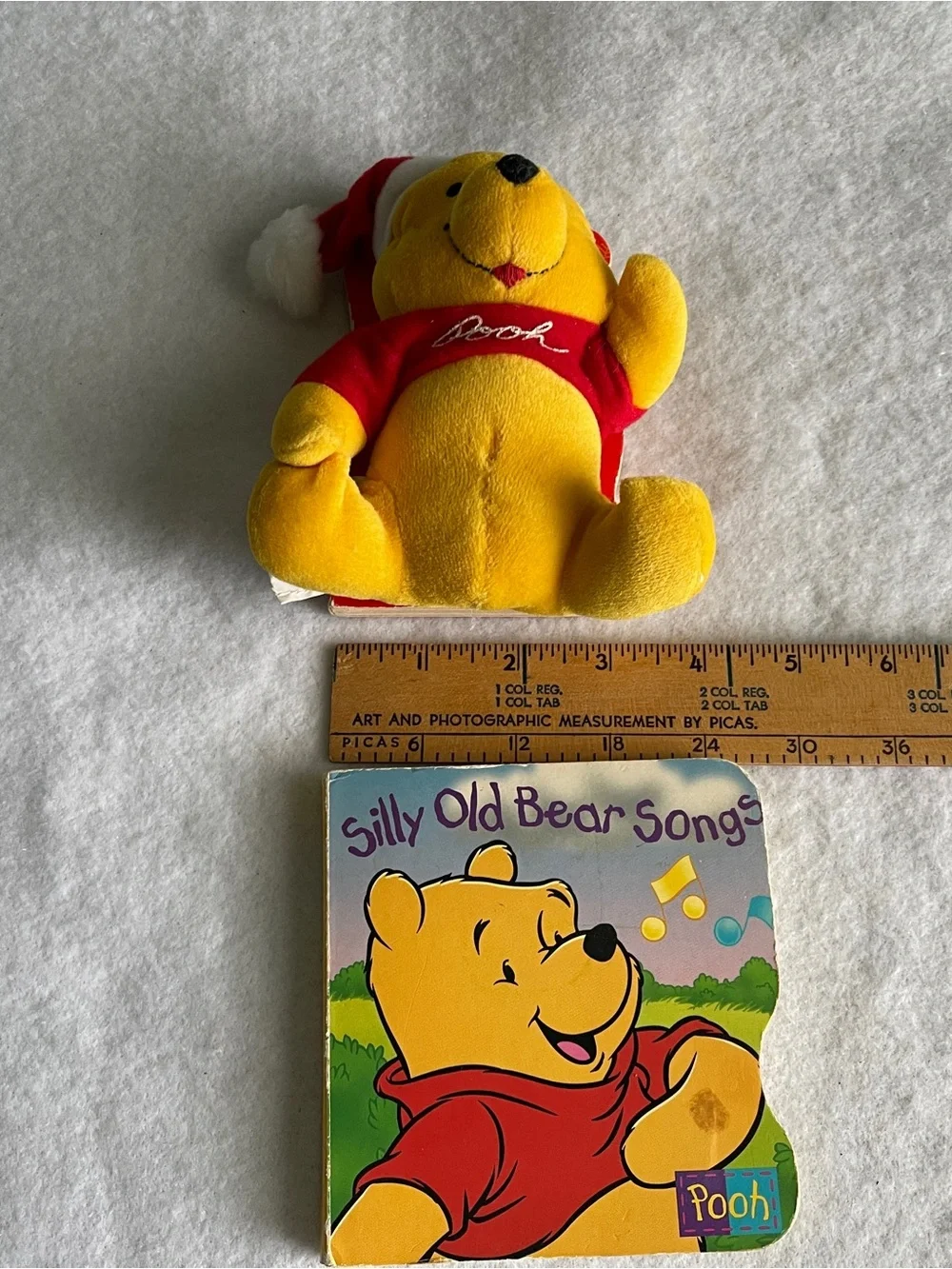 Winnie Pooh Books Set 2 Christmas Friendly Tales 1998 Silly Old Bear Songs 1997